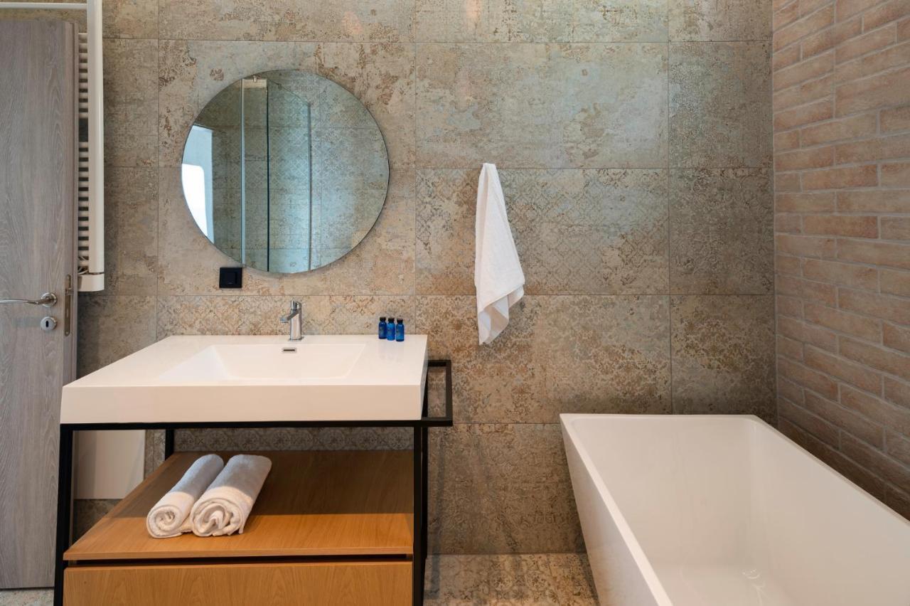 Rozites Luxury Beachfront Villa, By Hellocrete Kerames Екстериор снимка