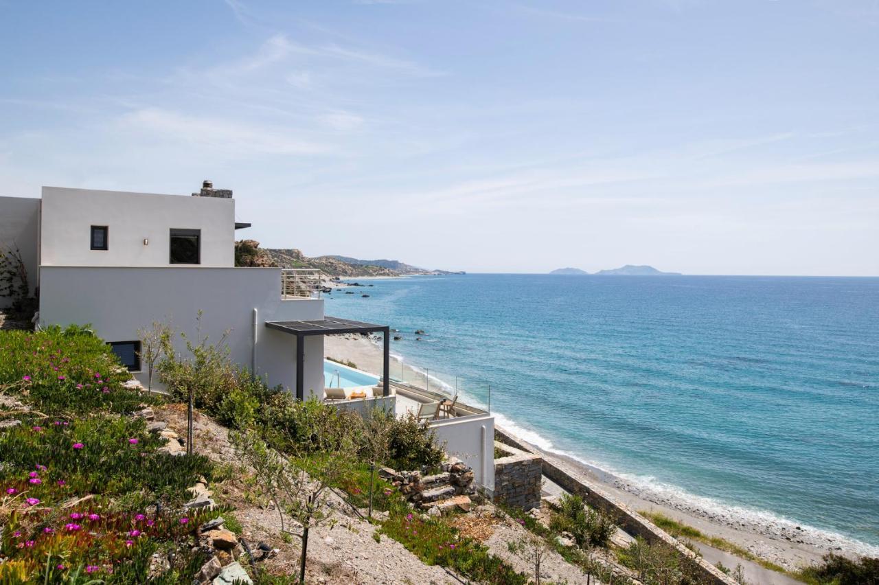 Rozites Luxury Beachfront Villa, By Hellocrete Kerames Екстериор снимка
