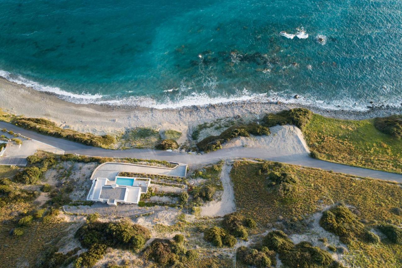 Rozites Luxury Beachfront Villa, By Hellocrete Kerames Екстериор снимка
