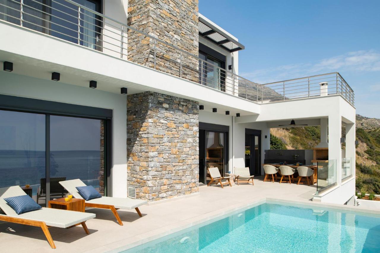Rozites Luxury Beachfront Villa, By Hellocrete Kerames Екстериор снимка